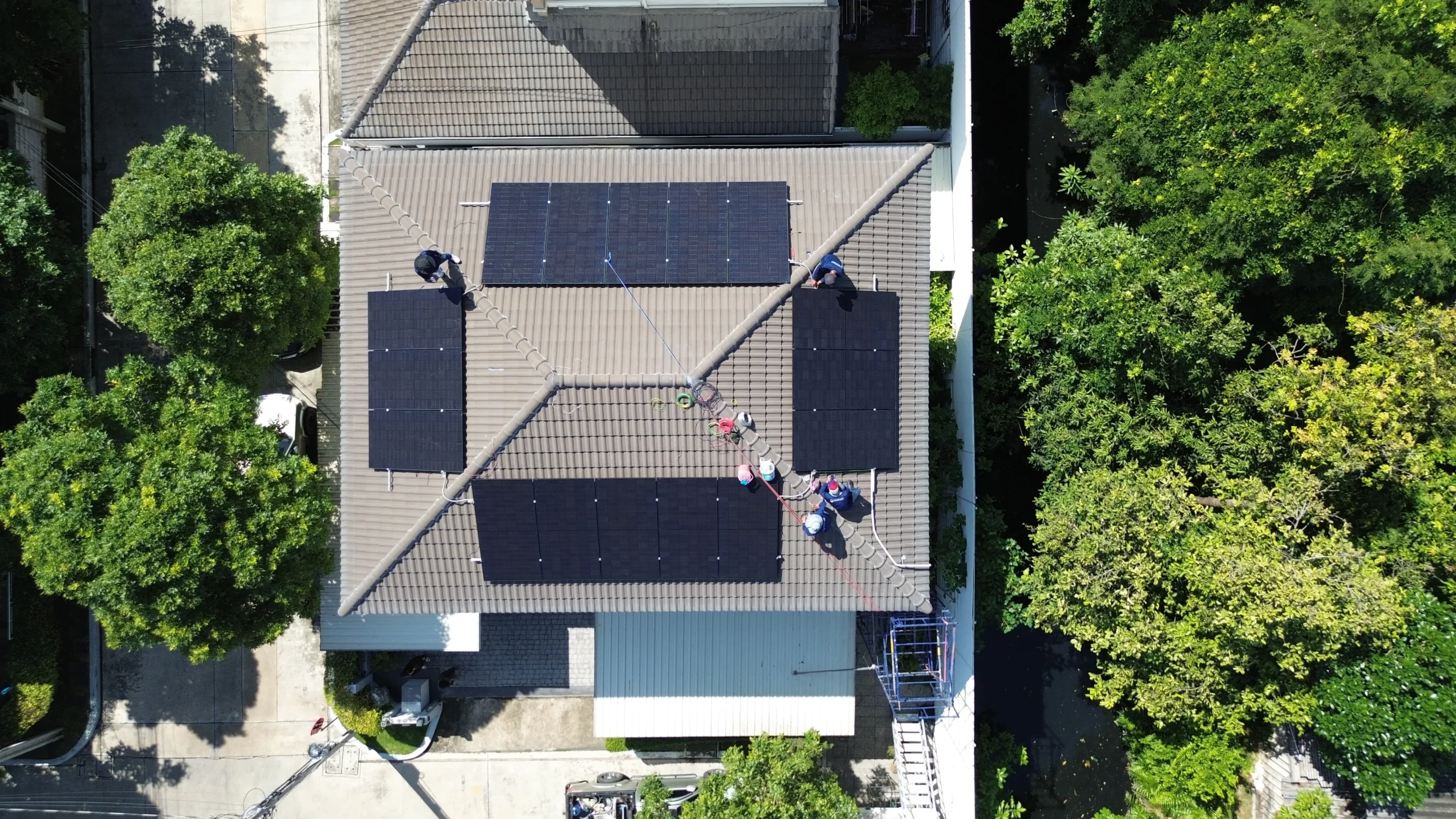ติดตั้งโซล่าเซลล์ P1 All-In-One EnergyLIB by S&B Green Energy